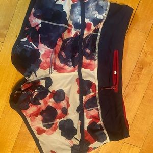Lulu Lemon Size 2 Floral Athletic Running Short